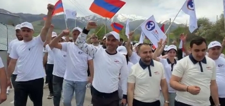 Բոլորս մեր երկրում ու մեր գյուղերում ապրելու ենք արժանապատիվ. «Ուժեղ Հայաստան»-ի թիմը Գյուլագարակում էր