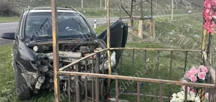 47-ամյա վարորդը «Opel Zafira»-ով բախվել է բարձրավոլտ էլեկտրասյան բետոնե հատվածին․ կա վիրավոր