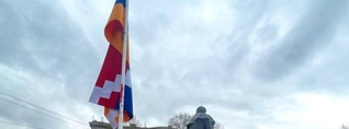 Ֆրանսիայի հրապարակում նորից տեղադրված է Արցախի դրոշը․ Նարե Սիմոնյան