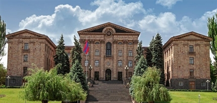 ԱԺ-ն շարունակում է քառօրյա նստաշրջանի աշխատանքները. ՈւՂԻՂ
