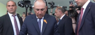 Նիկոլ Փաշինյանն ընտրությունն իրականացնում է Երևանի 8/20 տեղամասային կենտրոնում