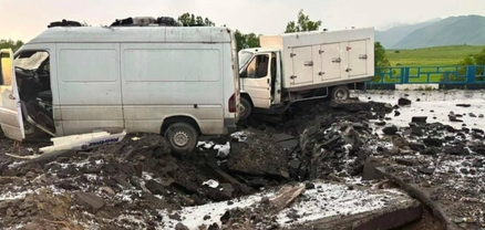 Դավիթ Խուդաթյանն այցելել է Երևան-Սևան ճանապարհի կայծակից փլուզված կամրջի հատված