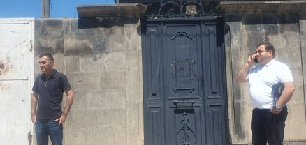 Քիչ առաջ ոստիկաններն ապօրինի ներխուժել են Նորավանի «Ուժեղ Հայաստան» դաշինքի գրասենյակ և ձերբակալել 3 անձի