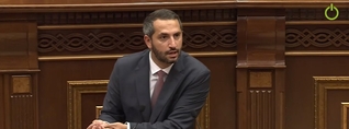 Ինչի՞ չեն գալիս, գուցե բոյկոտում են, կամ նեղացել են. պատգամավորների մի մասը գործից փախել են. Ռուբինյանը՝ բացակա ընդդիմադիրների մասին