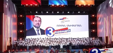 Այ տղա՛, դու ո՞վ դառար, որ զոհվածի մորը քաշքշես, դու ո՞վ դառար, որ նահատակվածի հորը կալանավորես. Ռուբեն Մխիթարյան