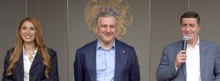 Դավիթ Ղազինյանի նկատմամբ կալանքի կիրառումն ունի բացառապես քաղաքական իմաստ. Մելոյան