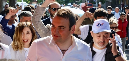 Ձեր եղբայրը պայքարում էր Արցախի համար... Նարեկ Կարապետյանը` Արամ Սարգսյանին