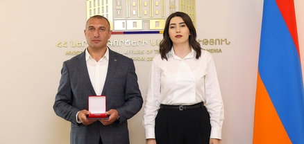 ՆԳ նախարարը պարգևատրել է Վահե Մելքոնյանին և Փամբակ գետում որոնողական աշխատանքներ իրականացրած ջրասուզակներին