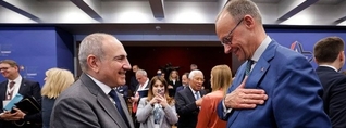 Չնայած հսկայական ճնշմանը՝ Հայաստանի ժողովուրդն ընտրել է ժողովրդավարությունն ու խաղաղությունը. Մերց