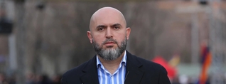 Պաշտոնեական լիազորությունների չարաշահման և փողերի լվացման դեպքերով 7 անձի, այդ թվում՝ Արմեն Աշոտյանին ձերբակալելու որոշում է կայացվել