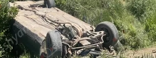 Մարտունի-Վարդենիս ճանապարհին Mercedes-ը գլխիվայր հայտնվել դաշտում․ կա վիրավոր