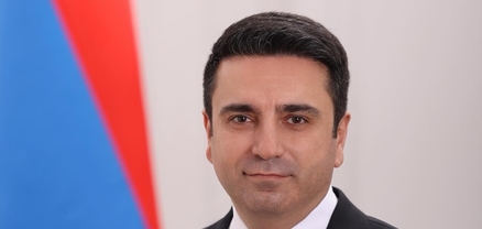 Ալեն Սիմոնյանը 1-ին դասի խորհրդականի դասային աստիճան է շնորհել