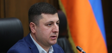 Արդյո՞ք ԳՇ պետը հուզվում է, երբ իր ներկայությամբ հիշեցնում են, որ Արցախն Ադրբեջան է. Տիգրան Աբրահամյան