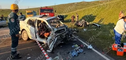 Գեղարքունիքի մարզում բախվել են Mercedes-ը և «Կամազ»-ը․ ընտանիքի 5 անդամներ տեղափոխվել են հիվանդանոց