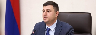 Ակնհայտ է, որ վերևից ՍԴ-ին հանձնարարություն է իջեցվել՝ շարժվել գործող կառավարչի քաղաքական որոշումներով և դրանց համարժեք վճիռներ կայացնել․ Աբրահամյան