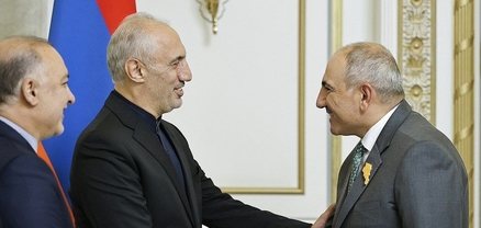 Փաշինյանն ընդունել է Իրանի փոխնախագահի գլխավորած պատվիրակությանը