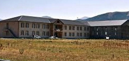 «Բողոքական» եկեղեցական կազմակերպությունը հովանավորում է Վարդենիսում դպրոցի կառուցումը․ Ժողովուրդ