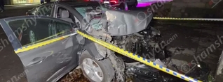 Երևանում Hyundai Elantra-ն բախվել է բազալտե պատնեշին. 28-ամյա վարորդը հիվանդանոցում մահացել է