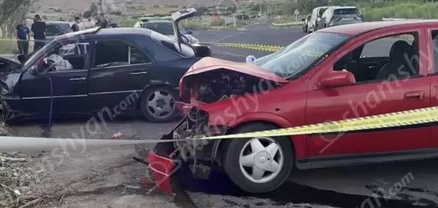 Խոշոր ավտովթար՝ Արարատի մարզում․ 9 վիրավորներից 2-ը անչափահասներ են