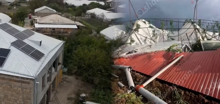 Քամին ջերմոցը հիմքից պոկել և շպրտել է հարևան հողամաս. Տանձուտի ղեկավար
