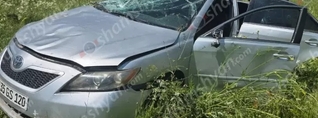 Սյունիքի մարզում Toyota-ն գլխիվայր շրջվելով հայտնվել է դաշտում․ 6 վիրավորներից 2-ն անչափահասներ են