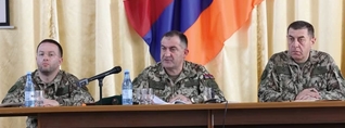 Առաջինը ձեզ պիտի կարգի հրավիրեն․ Արման Պետրոսյան