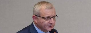 «Աննախադեպ ինքնիշխանություն»՝ երկու պարտադրված հանրաքվեով. Սուրեն Սուրենյանց