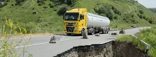 Աստվածընկալ եկեղեցու հարևանությամբ ճանապարհի հողի փլուզման պատճառով վտանգը պահպանվում է