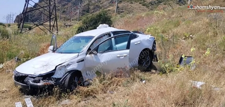 Ծովագյուղ-Շորժա ավտոճանապարհին 21-ամյա վարորդը, մի քանի պտույտ շրջվելով, հայտնվել է ձորակում