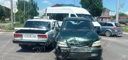 Քուչակ գյուղում բախվել են «Opel Zafira»-ն և «Opel Combo»-ն․ կան վիրավորներ