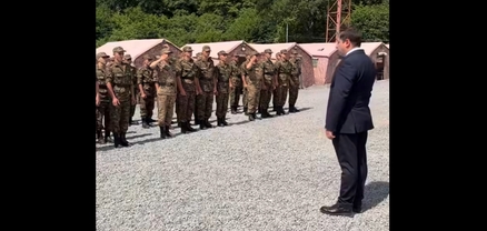 Կարճատև հանդիպում և զրույց՝ 25-օրյա վարժական հավաքի մասնակիցների հետ. Պապիկյան