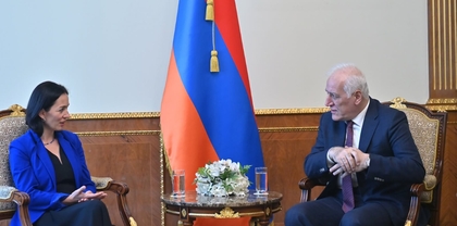 Հայաստանի ապագան կրթված մարդիկ են. Խաչատուրյանը՝ ԿԳՄՍ նախարարին