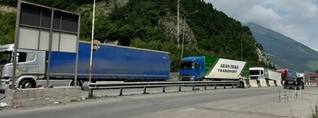 «Վերին Լարս» անցակետում տրանսպորտային միջոցների կուտակումներ են