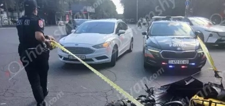 Երևանում բախվել են «Ford Fusion»-ը և էլեկտրական հեծանիվը․ կա վիրավոր