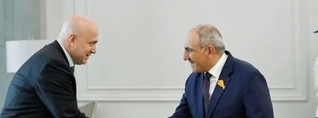 Ակնա՞րկ. Ինչ թանկարժեք նվերներ է փոխանցել վրացի պաշտոնյան Փաշինյանին․ Հրապարակ