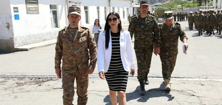 Անահիտ Մանասյանն այցելել է ՊՆ հատուկ բանակային կորպուսի ենթակա զորամաս