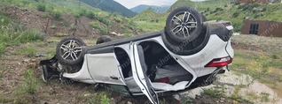 Հրազդան-Մարմարիկ ճանապարհին «Nissan»-ը գլխիվայր հայտնվել է դաշտում. կա վիրավոր. shamshyan.com