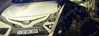 Սևան-Մարտունի ավտոճանապարհին բախվել են «Toyota Camry»-ն և «Hyundai ix35»-ը․ կան վիրավորներ