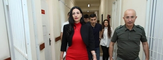 Անահիտ Մանասյանը այցելել է ՊՆ Երևանի կայազորային հոսպիտալ, առանձնազրույց է ունեցել զինծառայողի հետ