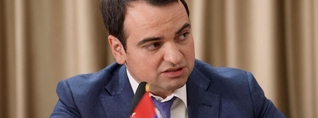 Ուժայինները մտել են Նարեկ Կարապետյանի առանձնատուն