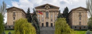 ԱԺ-ն նոր կայք ունի․ բոլորն անցնում են անճոռնի ու միաձև դիզայնի