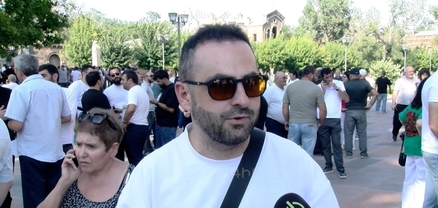 Պետք է շարունակենք լինել եկեղեցու կողքին, պայքարենք այս իշխանությունների դեմ, որ ազգային դիմագիծը վերականգնվի. երաժիշտ