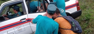Փրկարարները քաղաքացուն դժվարամատչելի հատվածից իջեցրել և մոտեցրել են շտապօգնության ավտոմեքենային