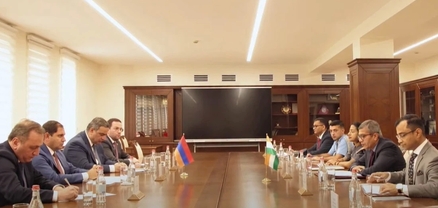 Պապիկյանը և Հնդկաստանի պաշտպանության քարտուղարը քննարկել են ռազմատեխնիկական գործակցության հարցեր