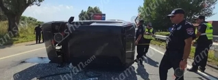 Երևան-Սևան ճանապարհին բախվել են «ՎԱԶ 2101»-ն ու «ՎԱԶ 2121»-ը, վերջինը կողաշրջվել է