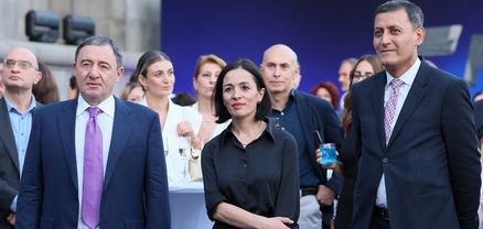 Մատենադարանում բացվել են նոր գրախանութ, հուշանվերների կրպակ և սրճարան
