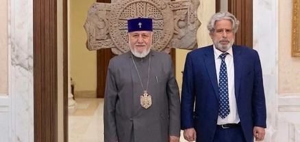 Կաթողիկոսին դատարանի առջև կանգնեցնելը դավաճանական հարված է սեփական պատմական հիշողությանն ու ազգային արժանապատվությանը․ Ռոբերտ Ամստերդամ