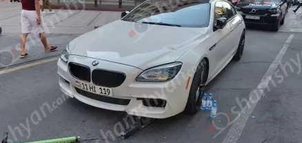 Հյուսիսային պողոտայում բախվել են BMW-ն ու ինքնագլորը․ 15-ամյա պատանին հոսպիտալացվել է