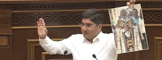 Գևորգ Սաղոյանը՝ Սրբազանի հետ
