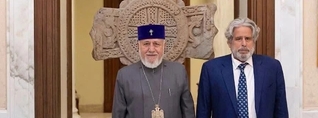 Կաթողիկոսին դատարանի առջև կանգնեցնելը դավաճանական հարված է սեփական պատմական հիշողությանն ու ազգային արժանապատվությանը․ Ռոբերտ Ամստերդամ
